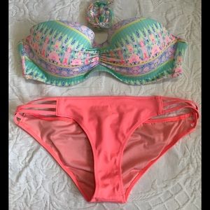 Victoria’s Secret swimsuit two piece bikini 32 DD medium Excellent condition!